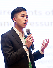 Wei-Ren Ke